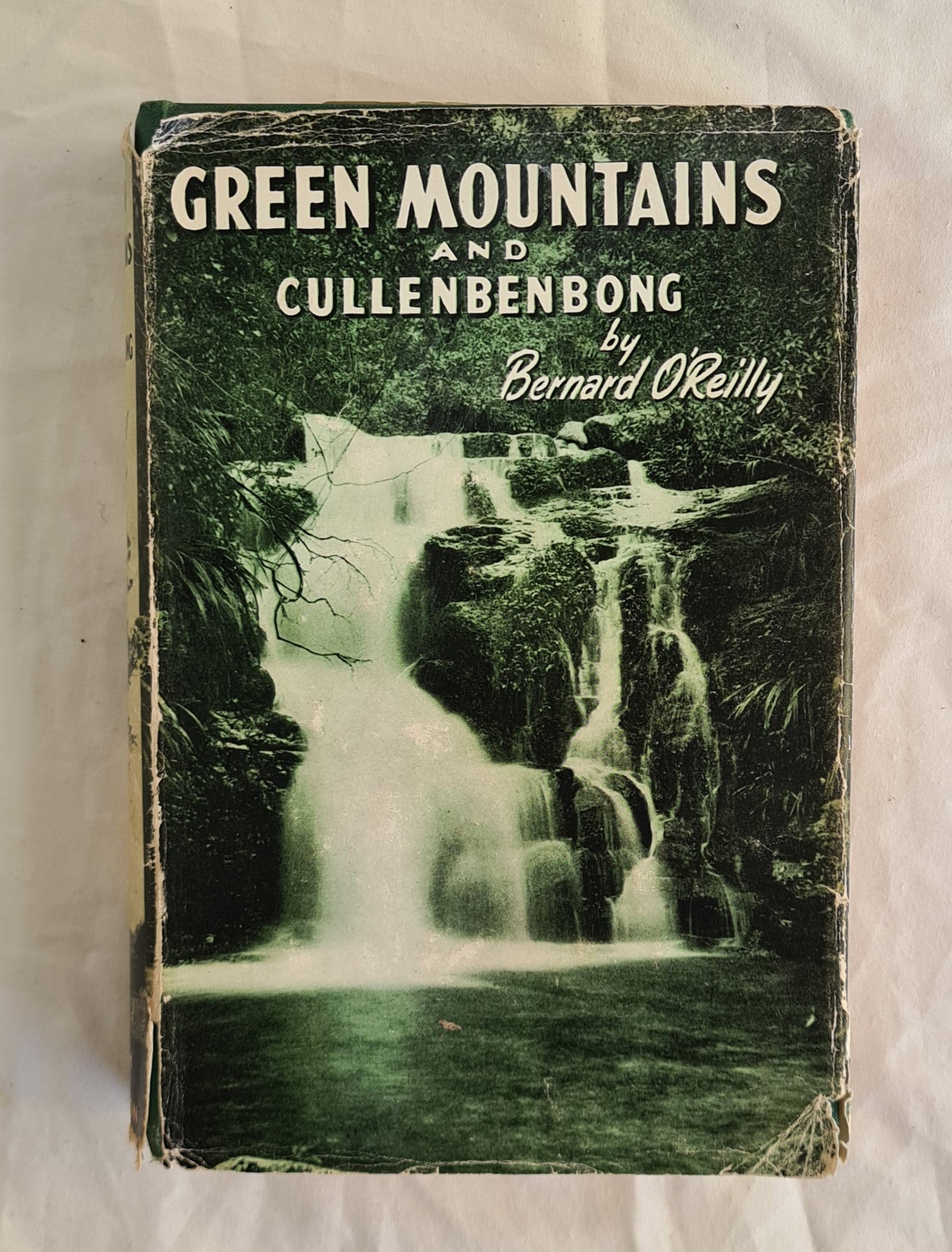 Green Mountains And Cullenbenbong By Bernard O’reilly – Morgan's Rare Books