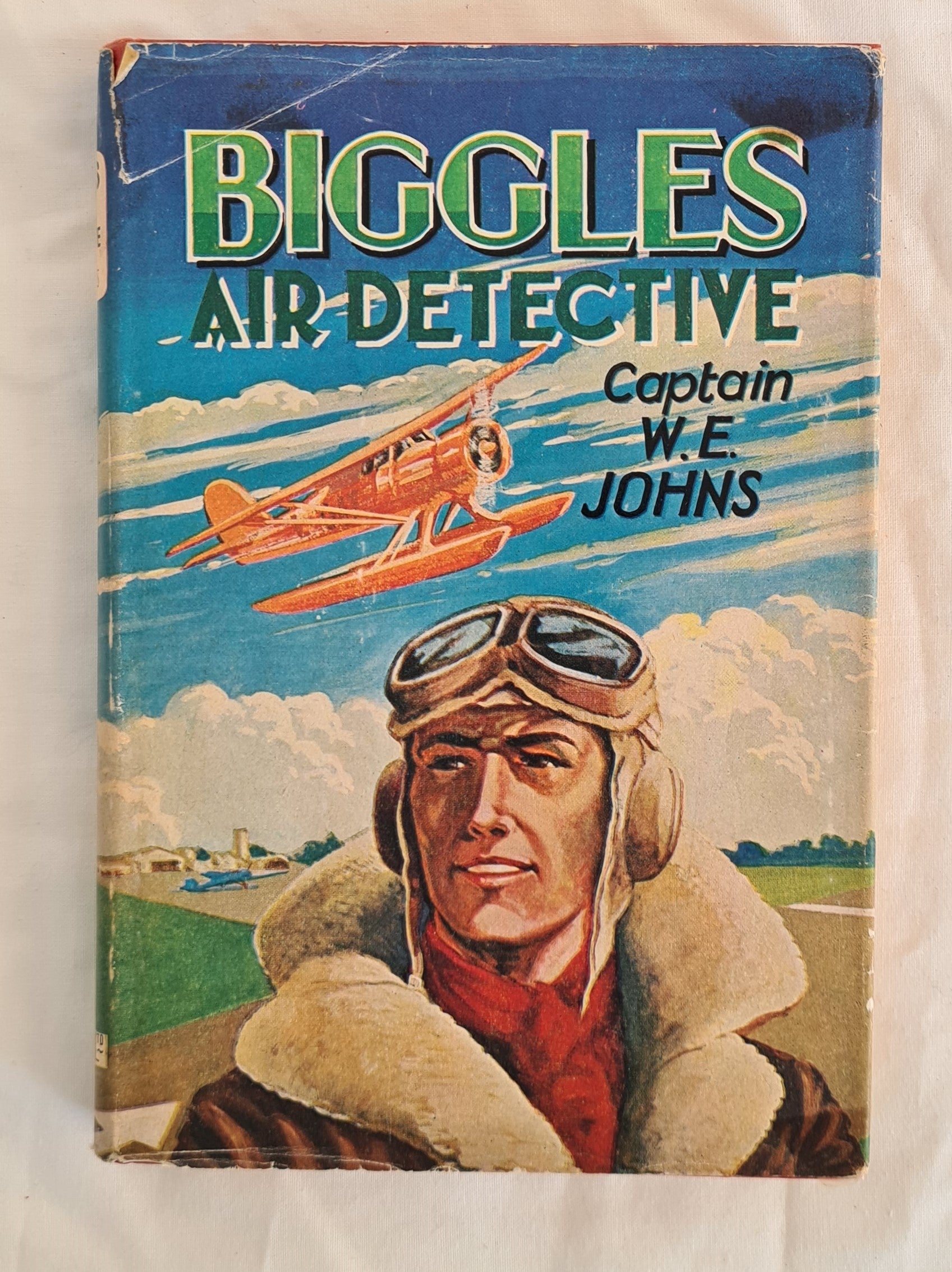 Biggles Air Detective by Captain W. E. Johns – Morgan's Rare Books