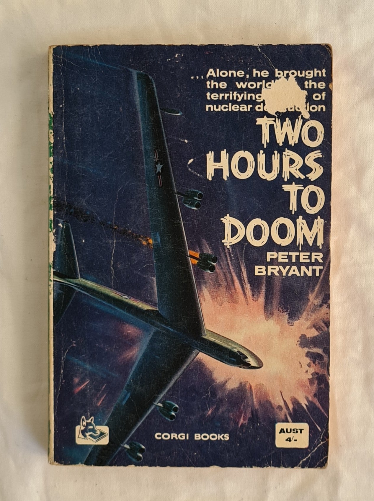 Two Hours to Doom by Peter Bryant
A Corgi Book