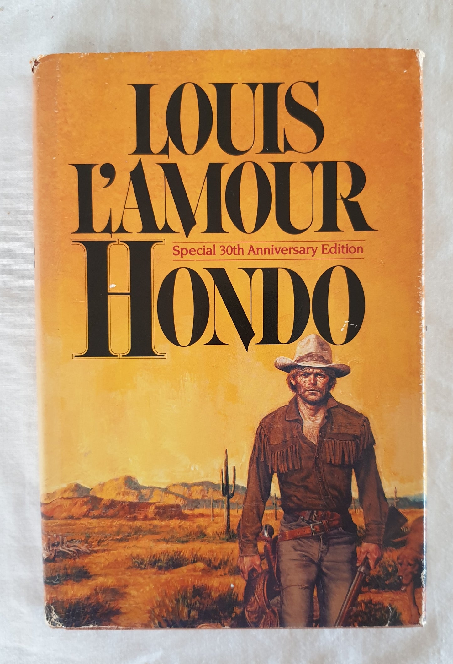 Hondo by Louis L'Amour