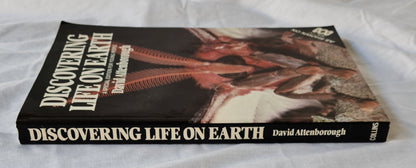 Discovering Life on Earth by David Attenborough