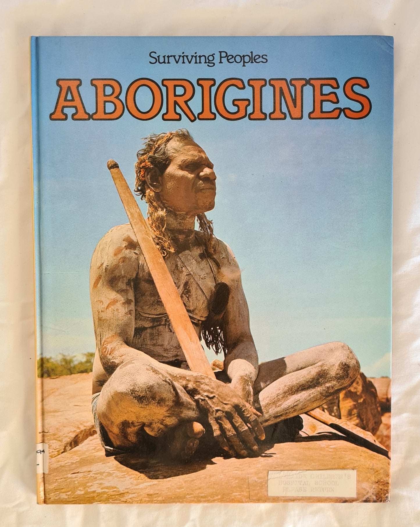 Aborigines  by Virginia Luling  (Surviving Peoples)